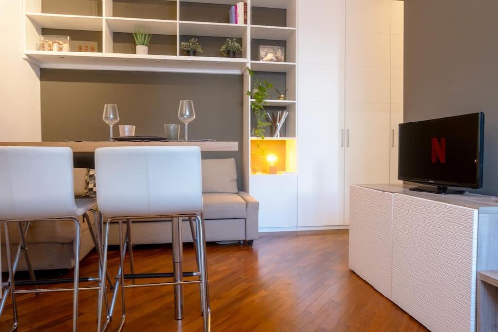 - 10 Min Duomo- M3 - Urban Retreat Milano