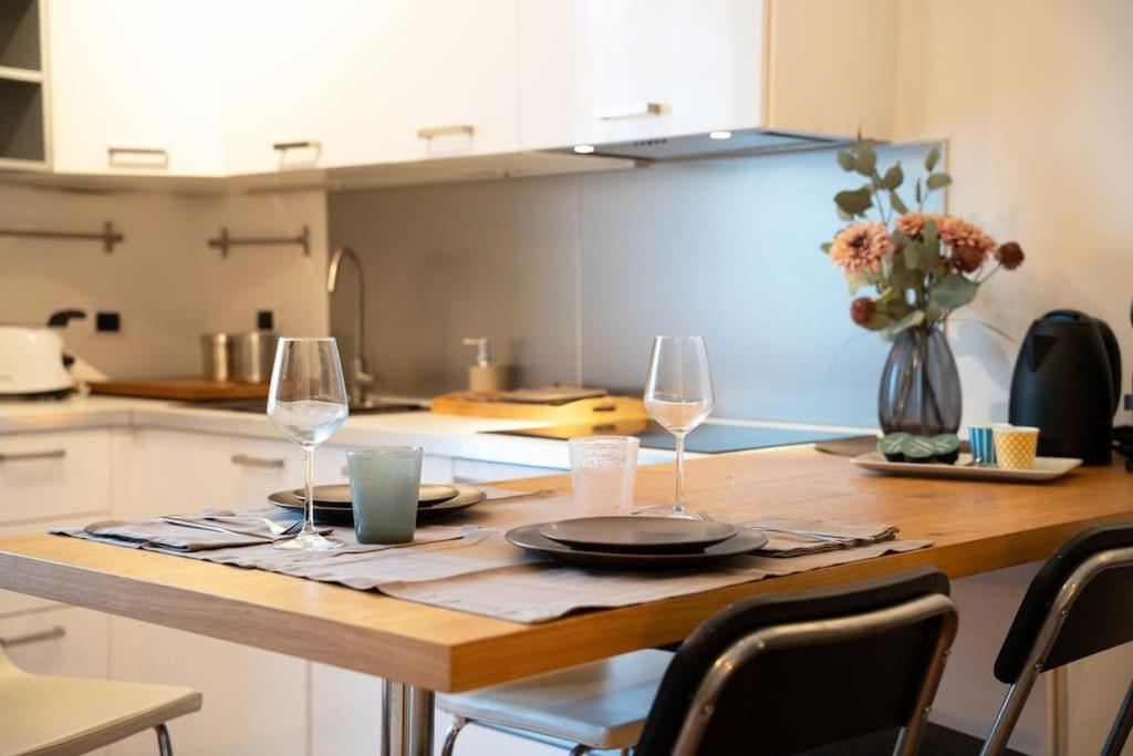 - 10 Min Duomo- M3 - Urban Retreat Apartment Mailand